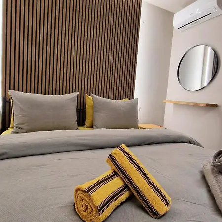 Vv Cosy Host 3 * Larissa