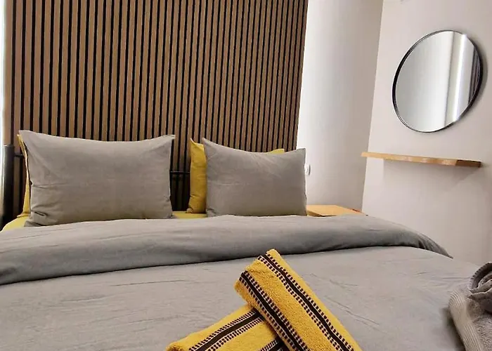 Vv Cosy Host 3 * Larissa